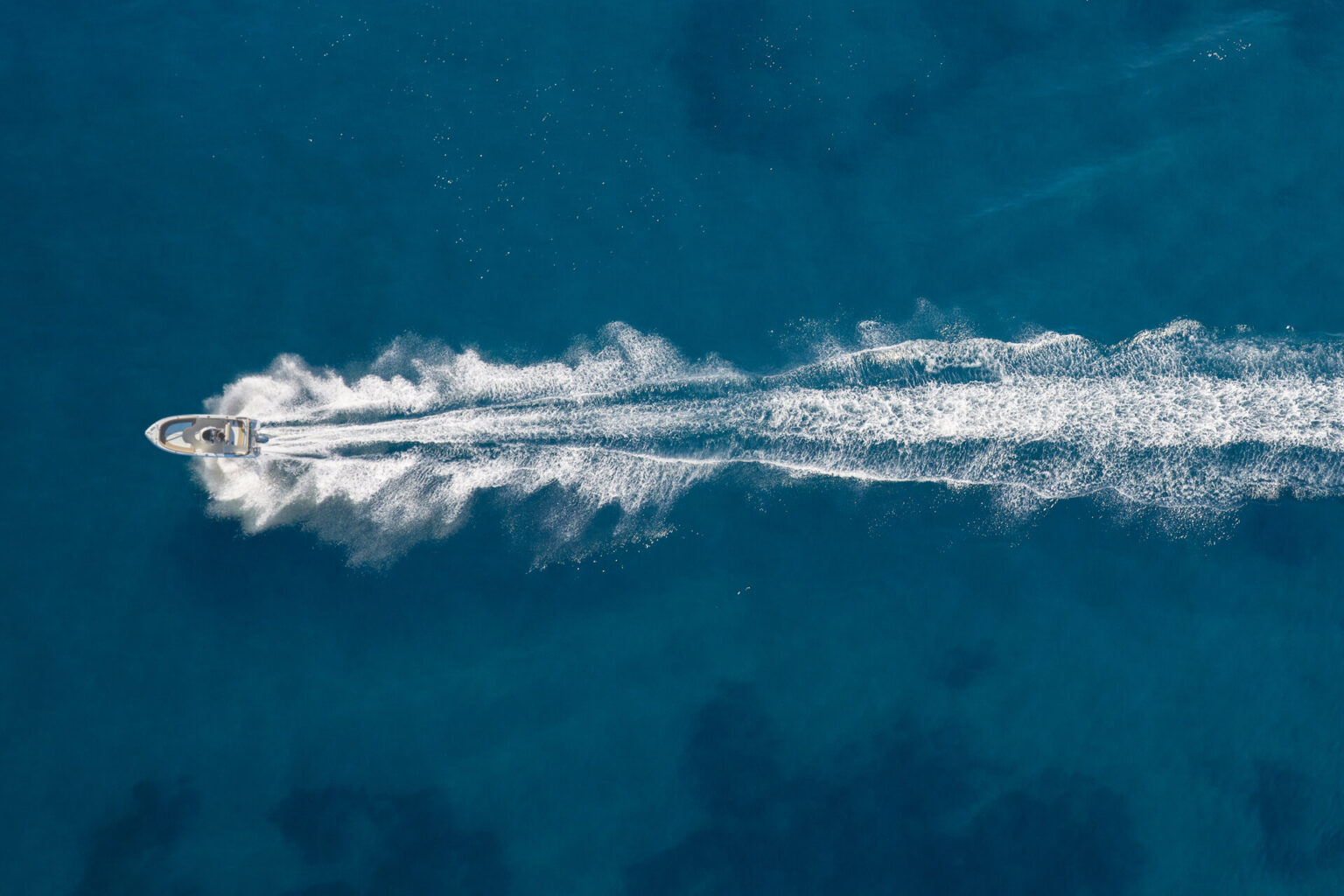 AS 19 GL Open - barca senza patente nautica a noleggio sul Lago di Como