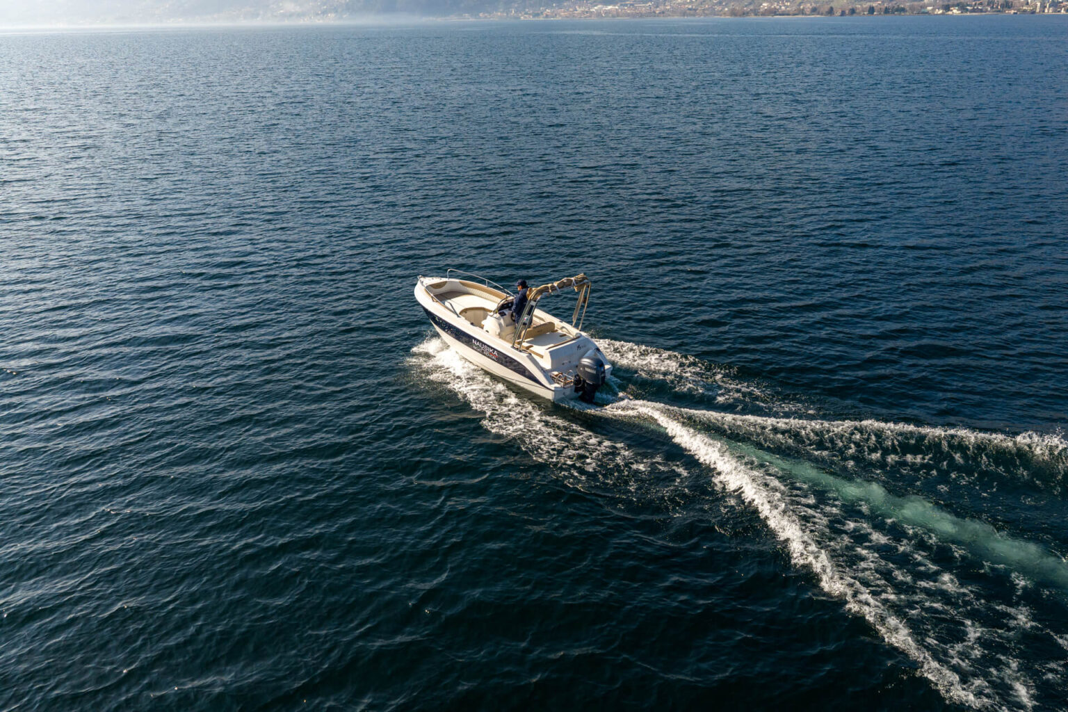 AS 19 GL Open - barca senza patente nautica a noleggio sul Lago di Como