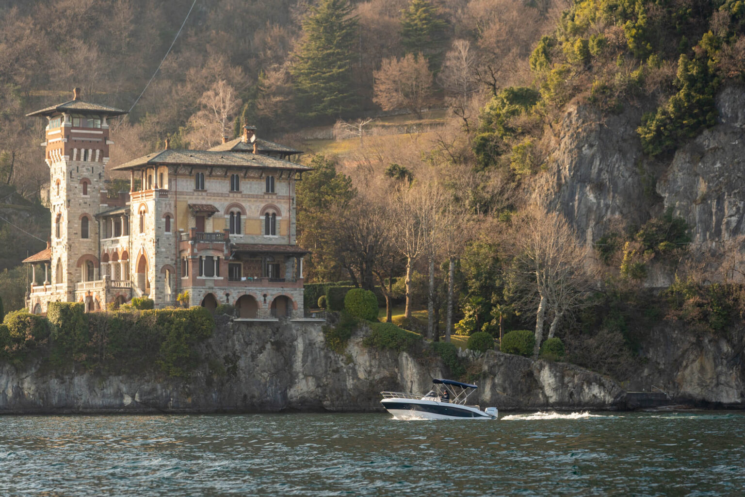 barca Eden 26 per boat tour sul Lago di Como