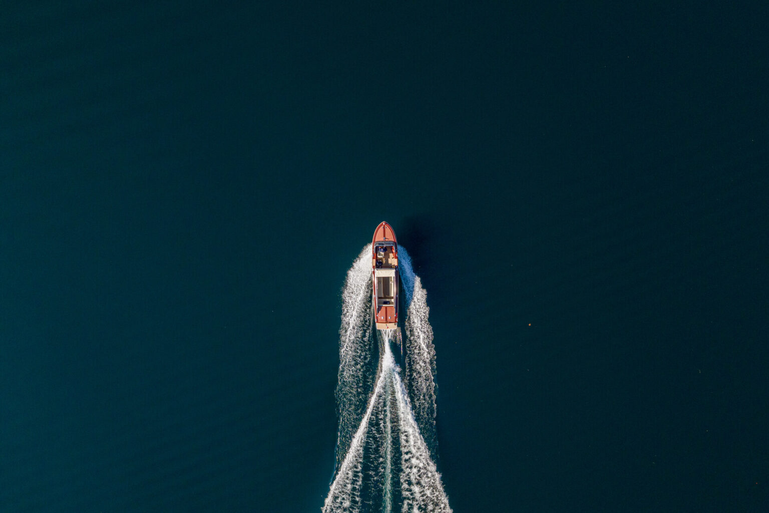 barca Venetian Taxi Limousine sul Lago di Como