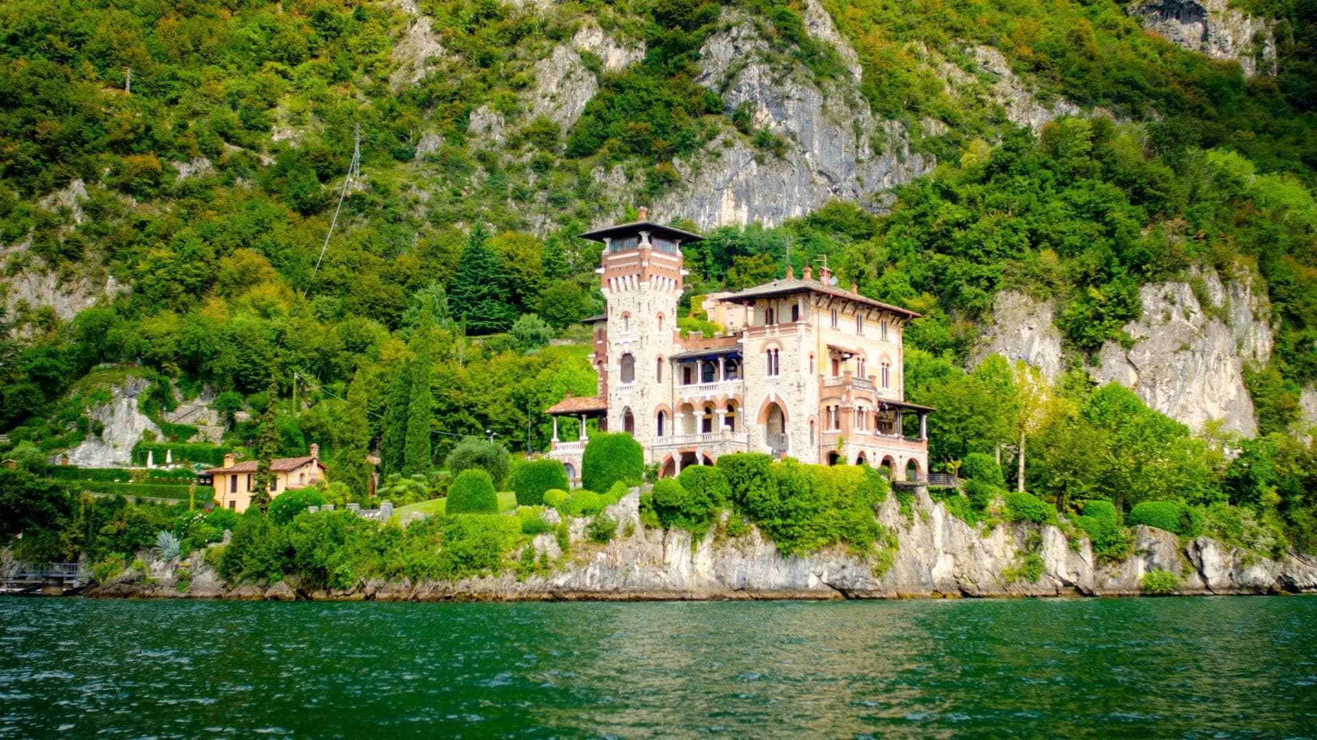 villa gaeta a menaggio vista dal lago di como