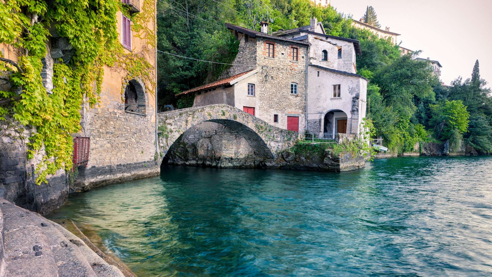 orrido di nesso am comer see